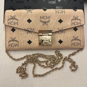 MCM Large Tracy Visetos  Crossbody Wallet